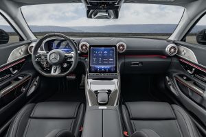 Luxuriöses Interieur des Mercedes-AMG GT Coupé 2024